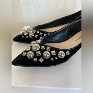 Miu Miu studs velvet black pump shoes.